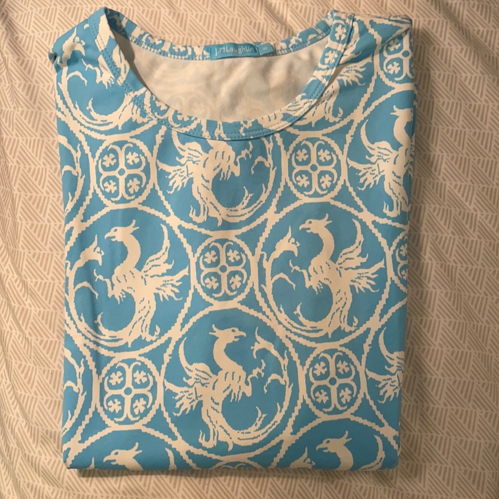J. McLaughlin blue and white patterned tee shirt size: Medium